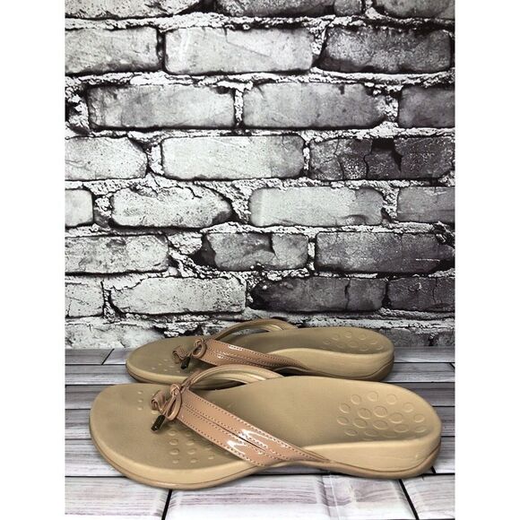 Vionic Bella X Macaroon Patent Bow Thong Flat Sandals Women’s Sz 9.5M US/40.5EU - Picture 1 of 16